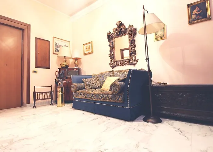 לינה וארוחת בוקר Anastasio Ii 3*